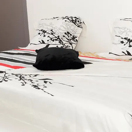 Sky Haven, 5mins Orly Airport 23 Apartment *