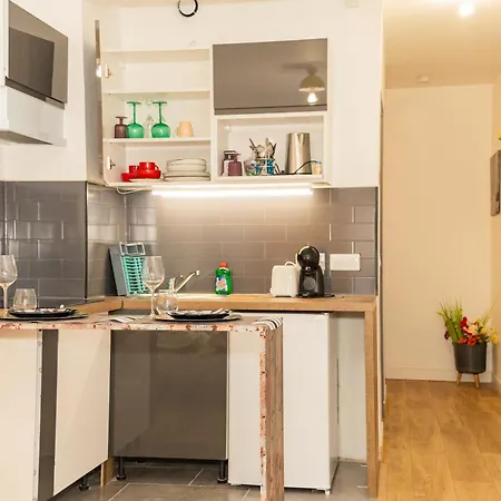 Appartement Sky Haven, 5mins Orly Airport Athis-Mons